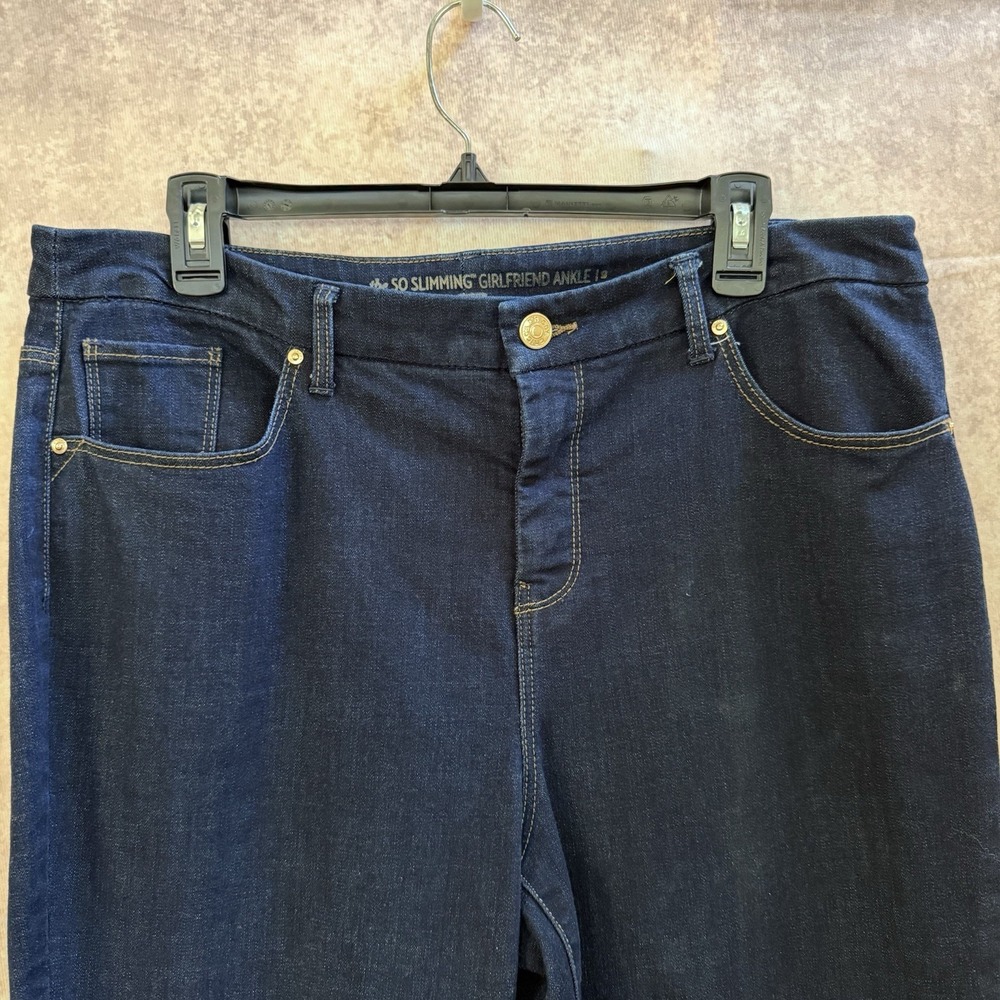 Chico's So Slimming Girlfriend Slim Leg Blue Jeans in size 2 Tall. Dark Wash - Picture 2 of 11